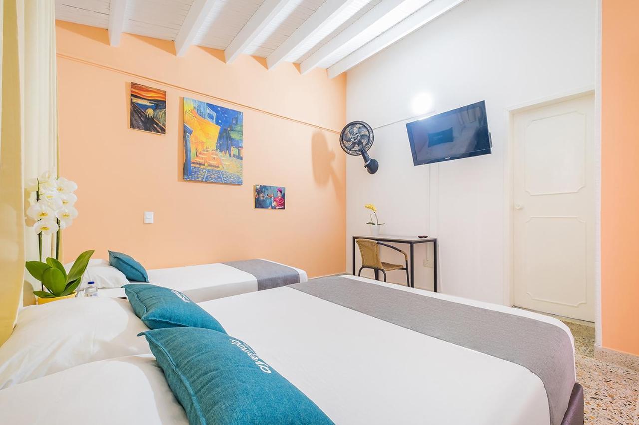 Casa De Pinos Hotel บูการามังกา ภายนอก รูปภาพ