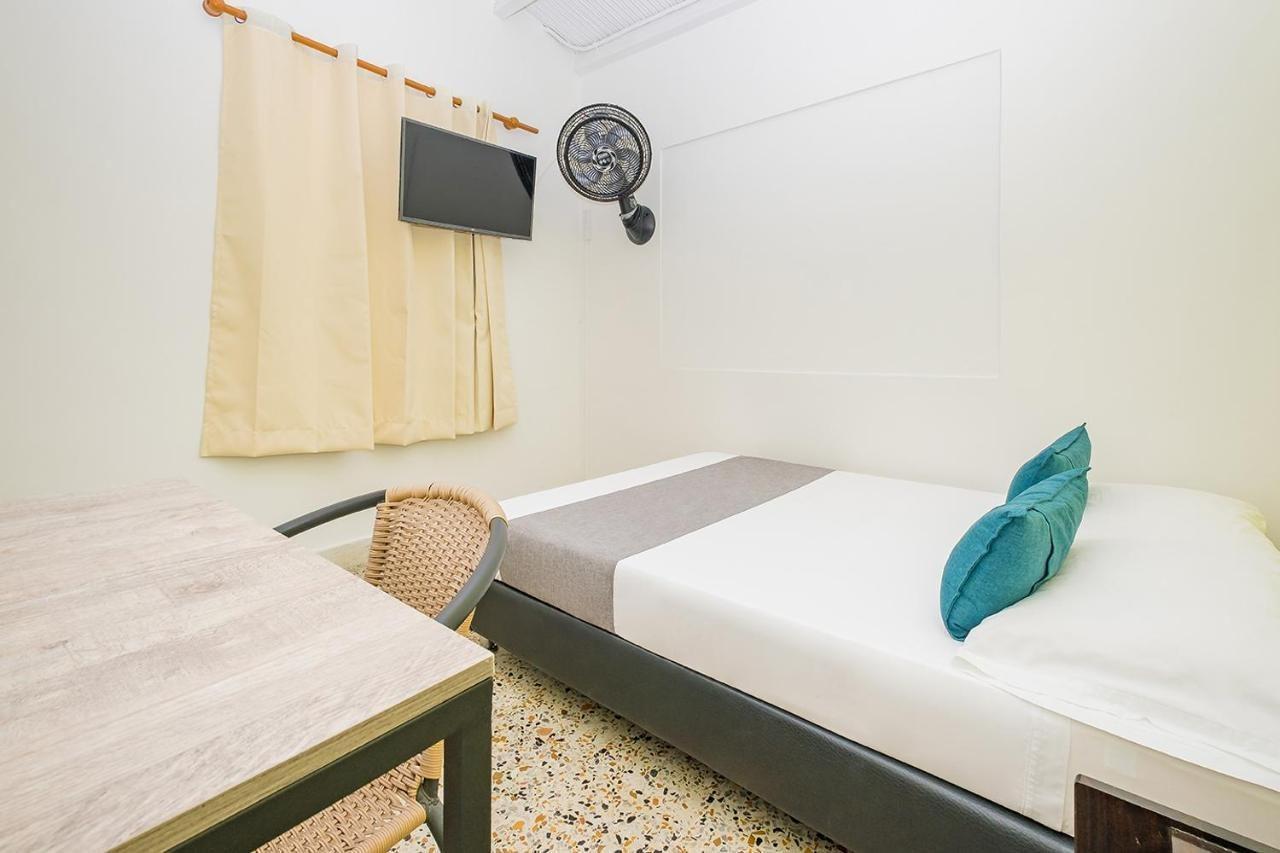Casa De Pinos Hotel บูการามังกา ภายนอก รูปภาพ